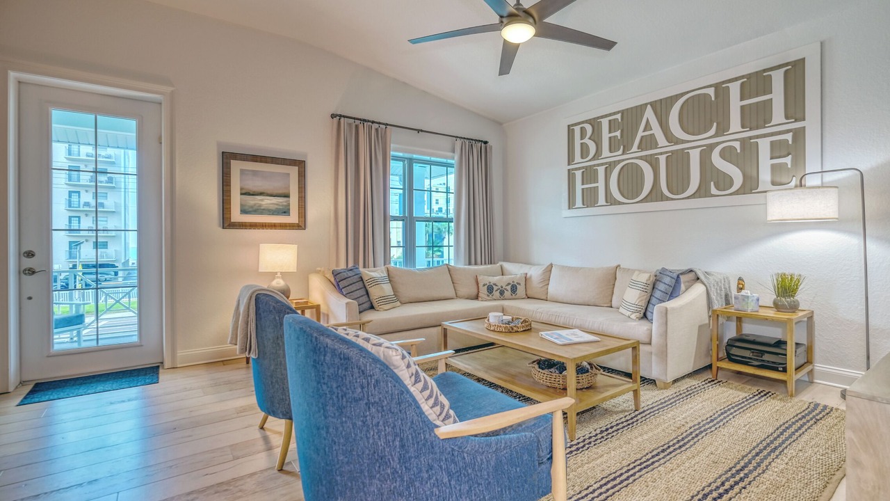 Photo of Livingroom in Madeira Beach
