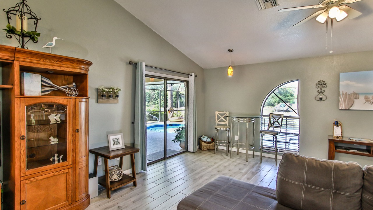 Photo of Outdoor in Sebastian Highlands