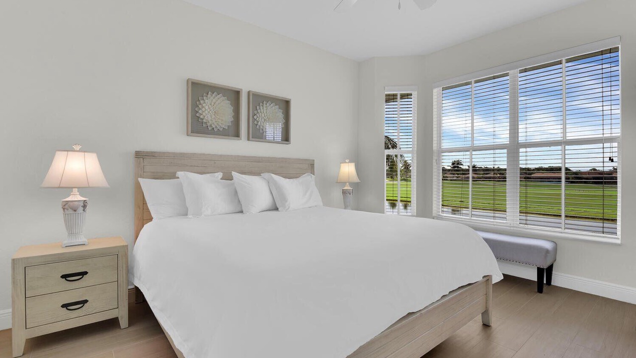 Photo of Bedroom in Naples