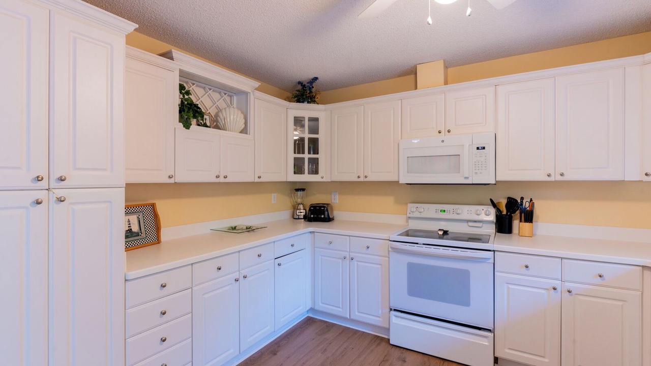 Photo of Kitchen in North Forest Beach