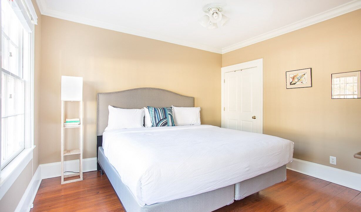 Photo of Bedroom in Beach Institute