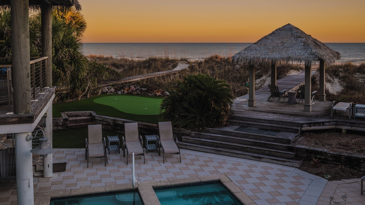 Photo of Patio Balcony in North Forest Beach