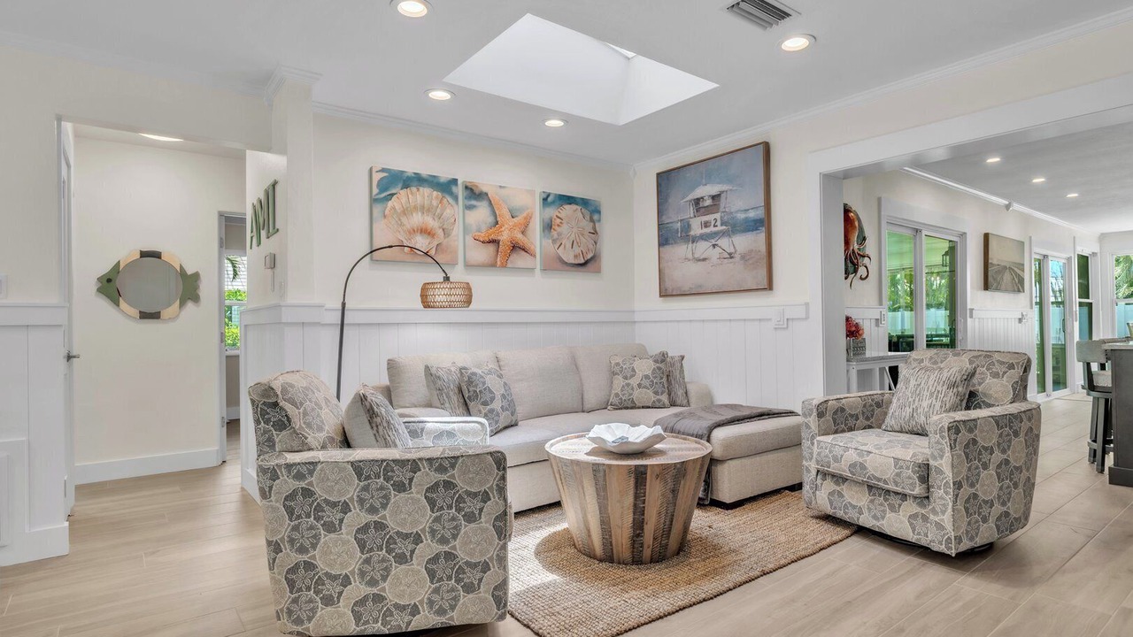 Photo of Livingroom in Holmes Beach