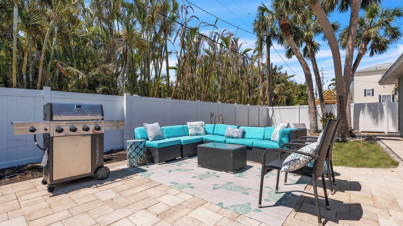 Photo of Patio Balcony in Holmes Beach