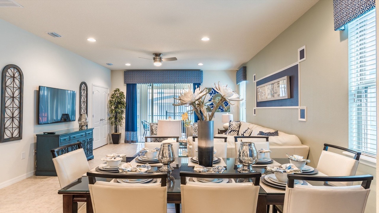 Photo of Livingroom in Four Corners