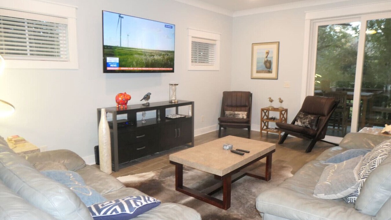 Photo of Livingroom in Folly Field
