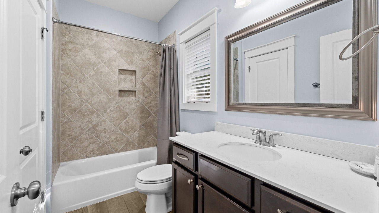 Photo of Bathroom in Folly Field
