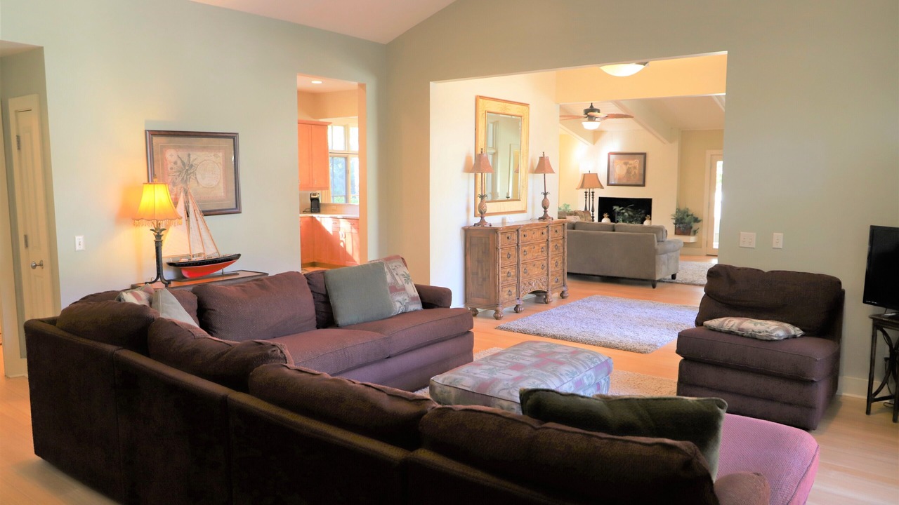 Photo of Livingroom in Sea Pines