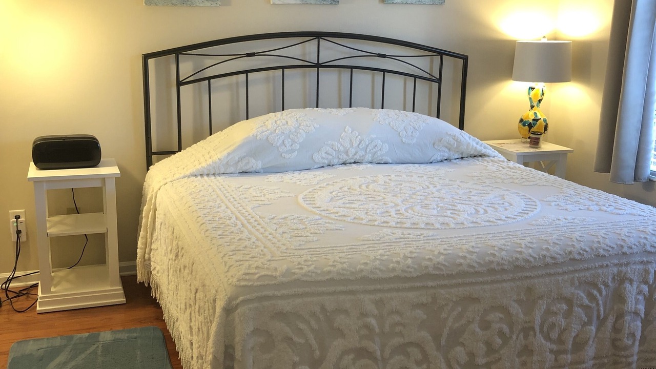 Photo of Bedroom in Palmetto Dunes