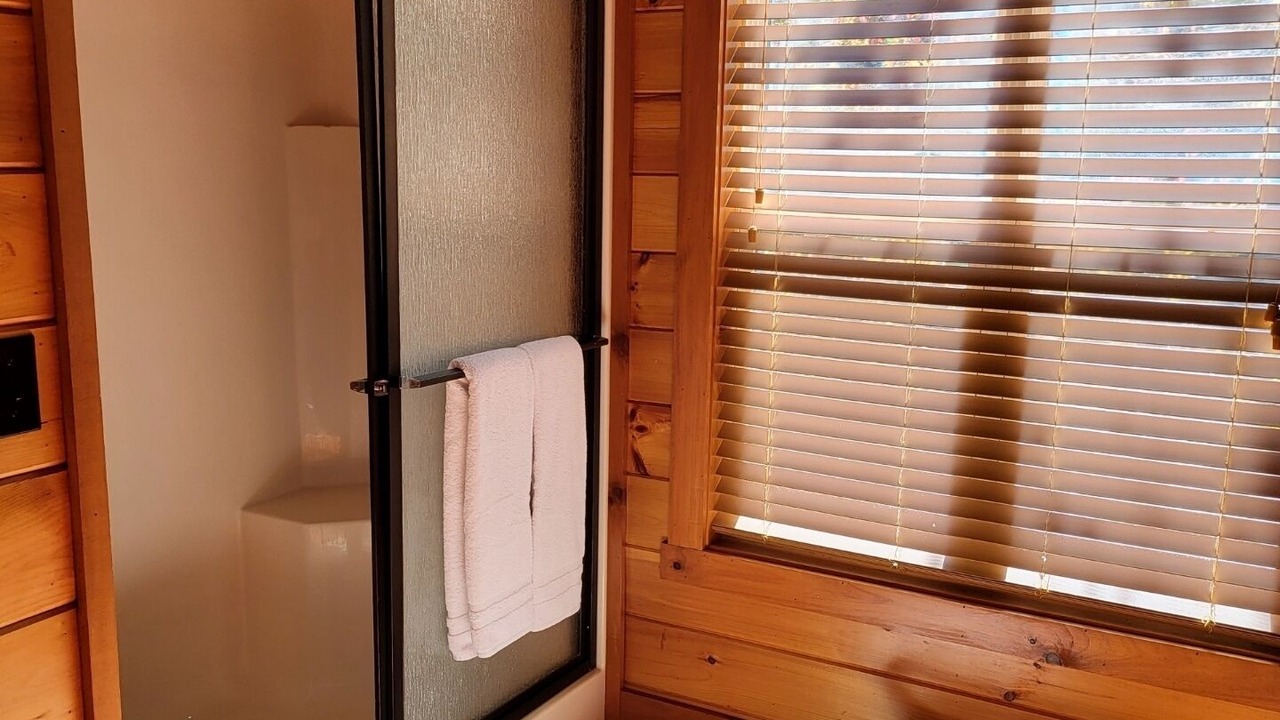 Photo of Bathroom in Gumlog