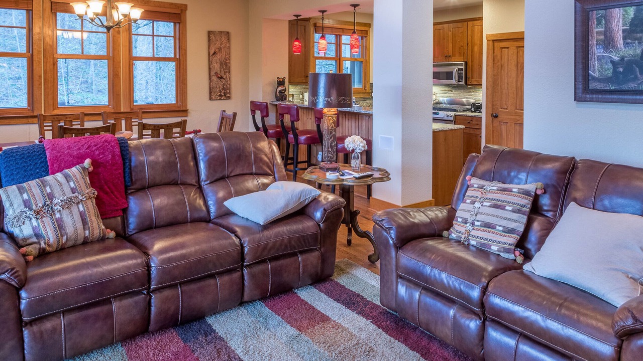 Photo of Livingroom in Bear Lake Reserve