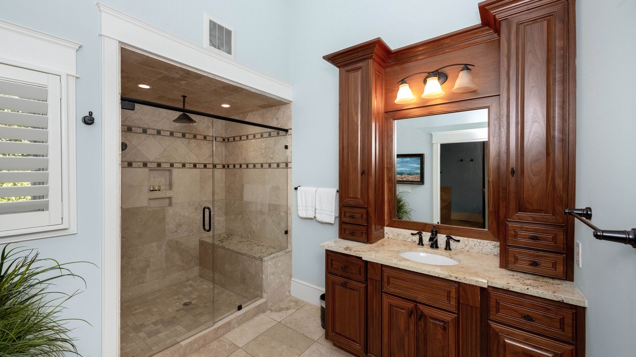 Photo of Bathroom in Vanderhorst Plantation