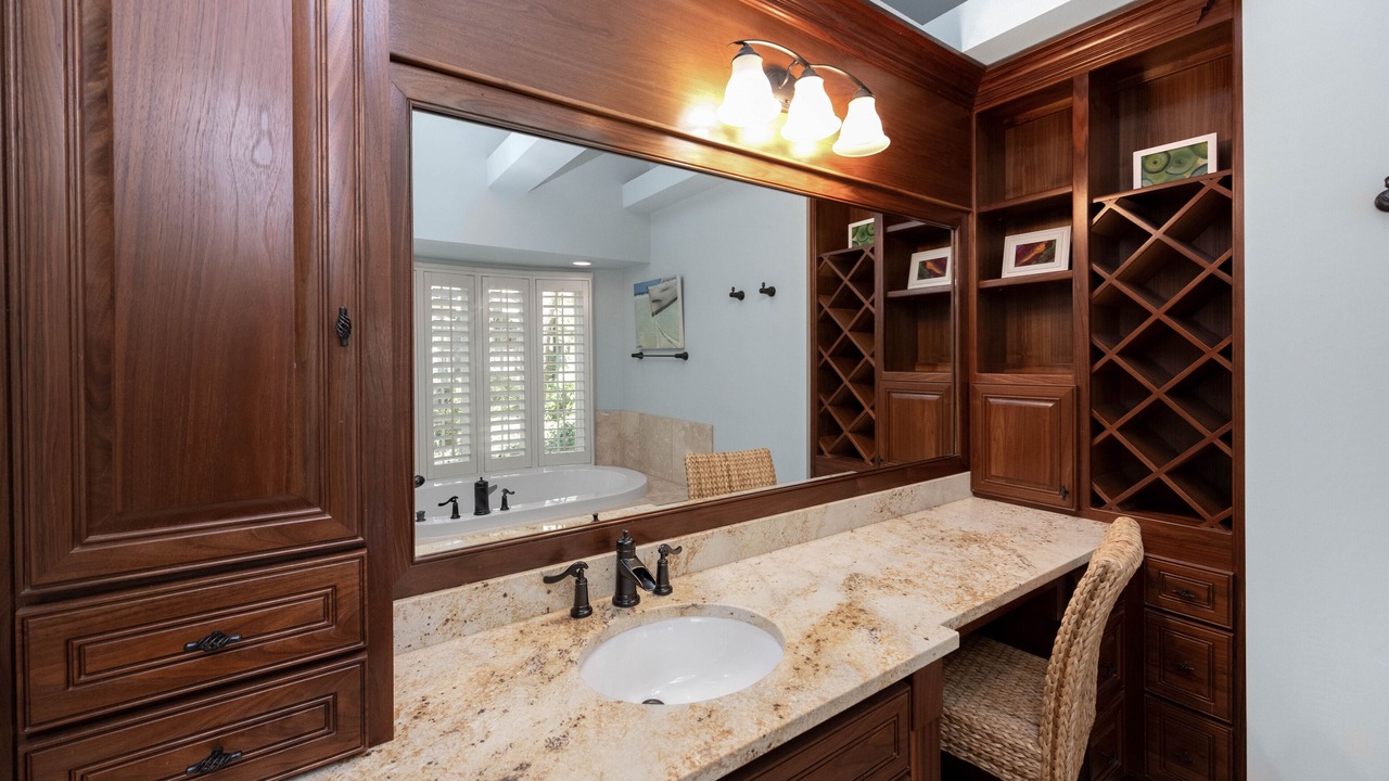 Photo of Bathroom in Vanderhorst Plantation