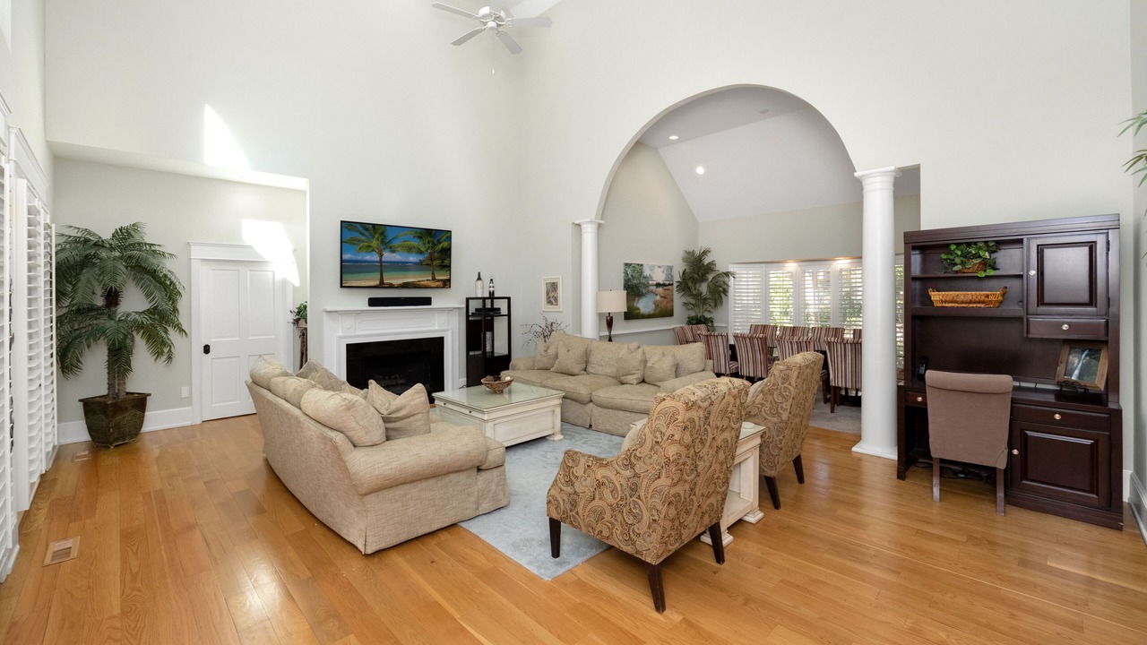 Photo of Livingroom in Vanderhorst Plantation