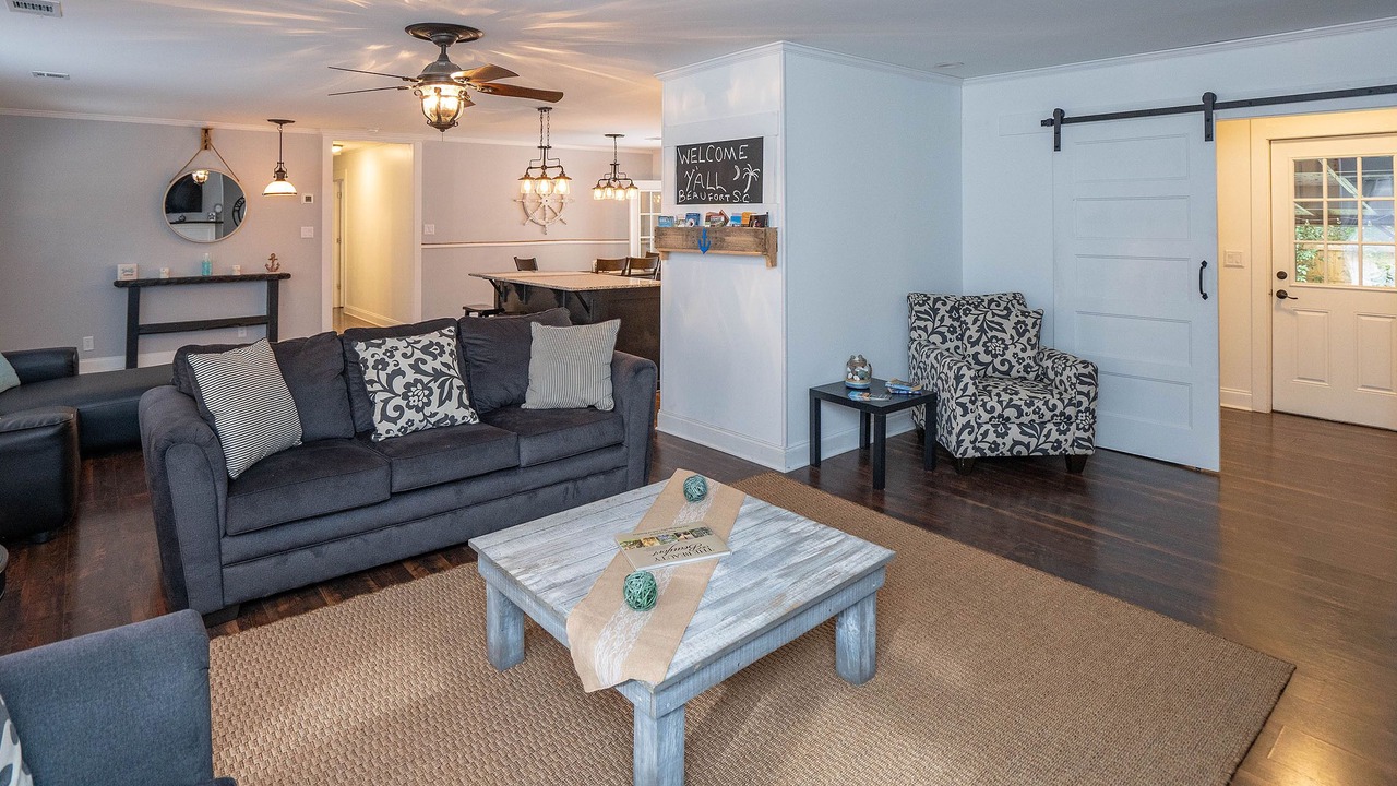 Photo of Livingroom in Shell Point