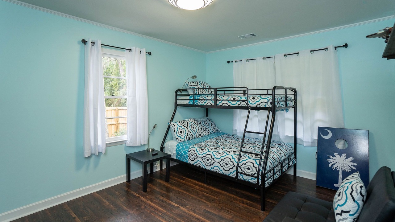 Photo of Bedroom in Shell Point