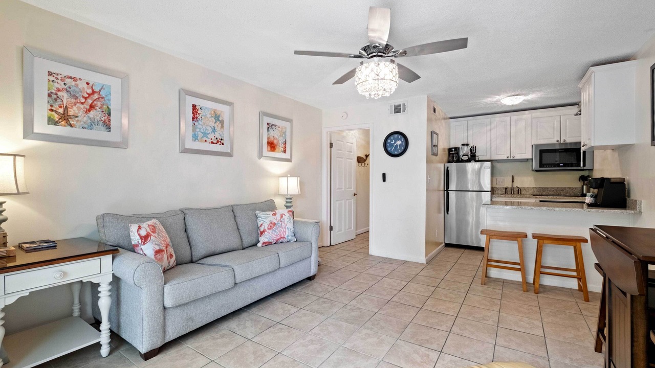 Photo of Livingroom in North Forest Beach