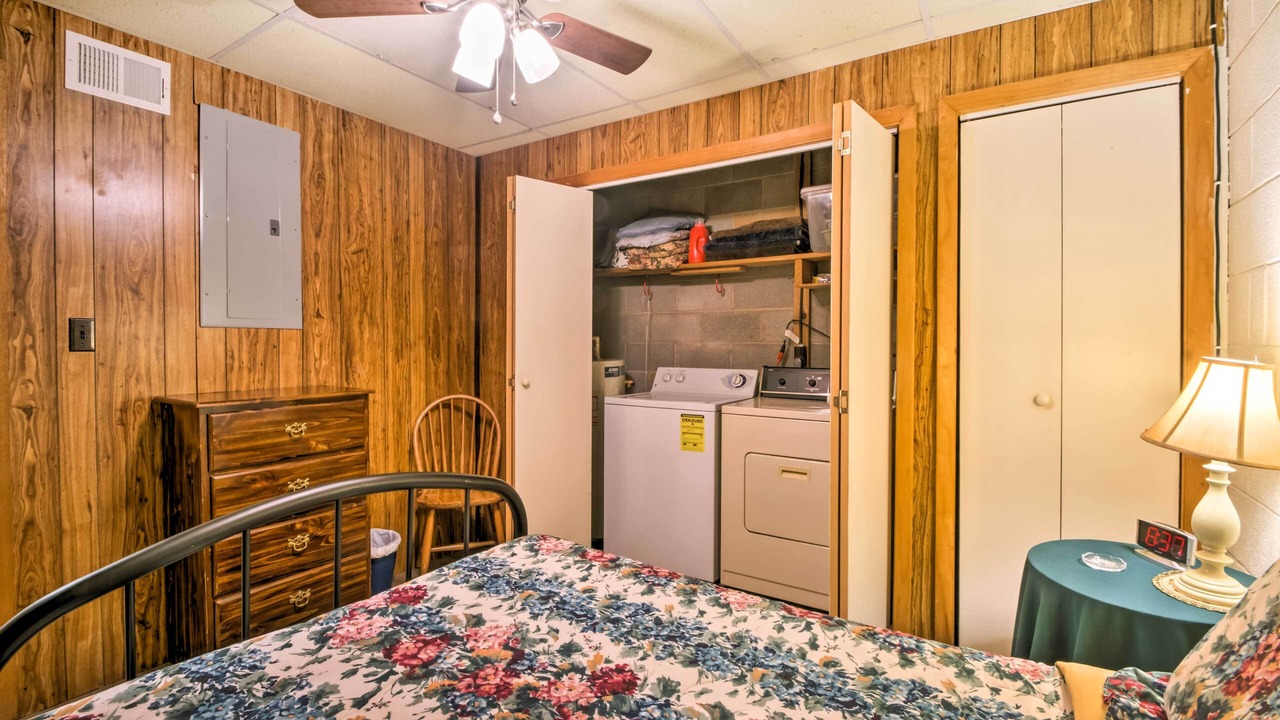 Photo of Bedroom in Robbinsville