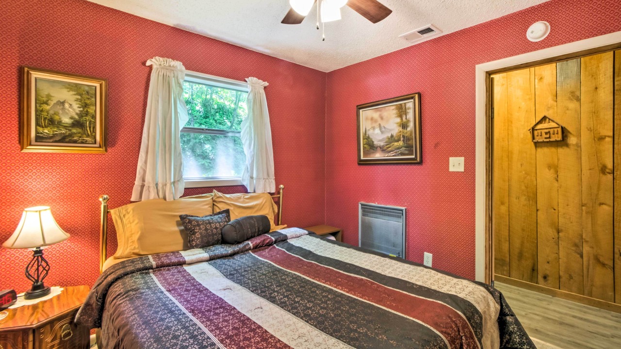 Photo of Bedroom in Robbinsville
