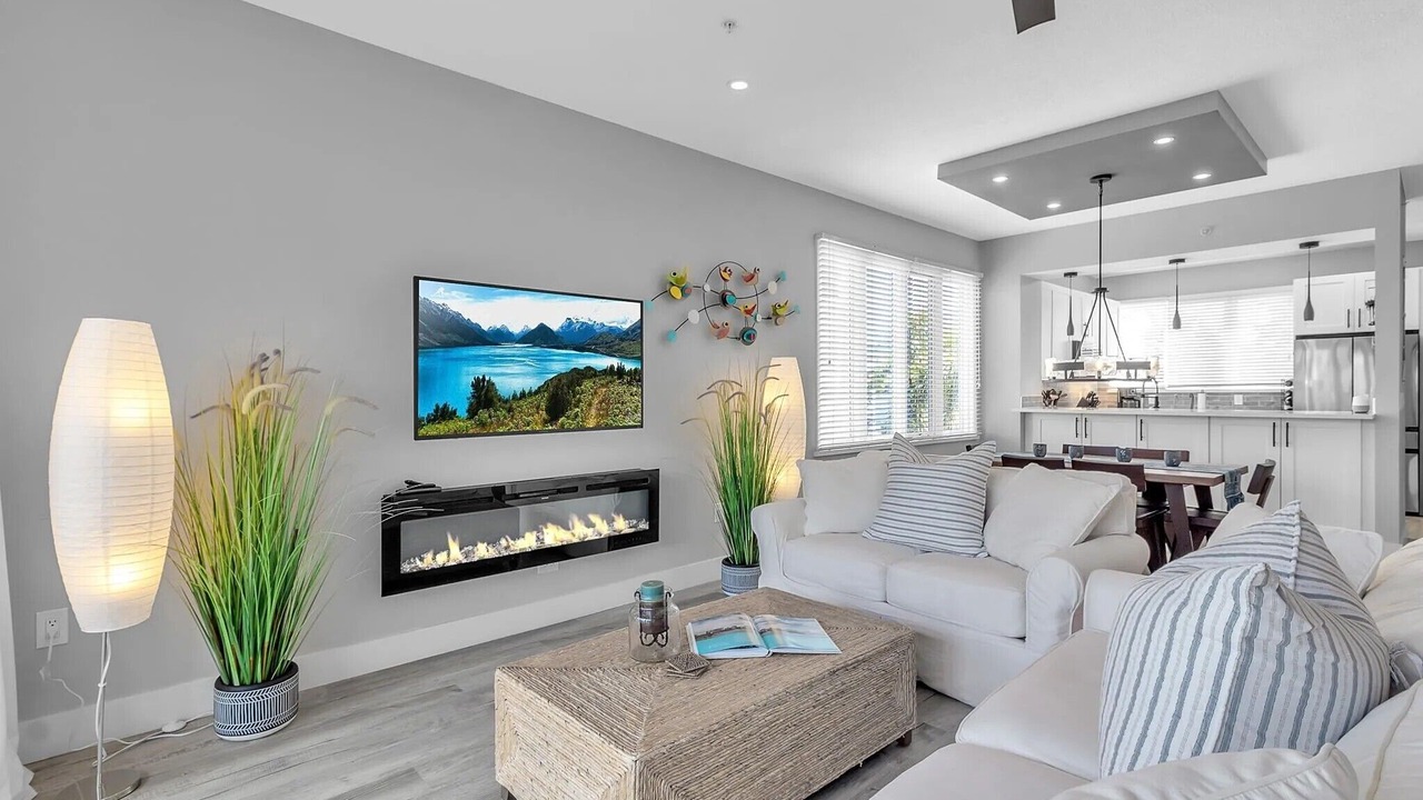 Photo of Livingroom in Whitney Beach