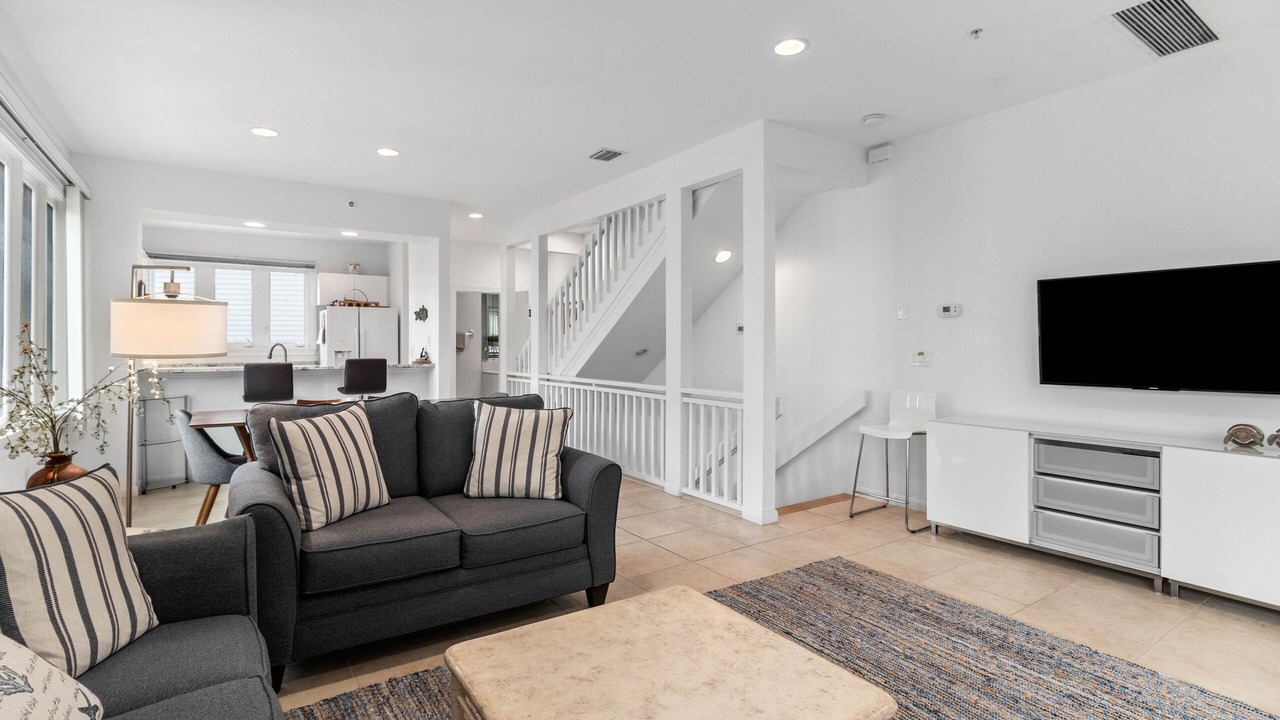 Photo of Livingroom in Whitney Beach