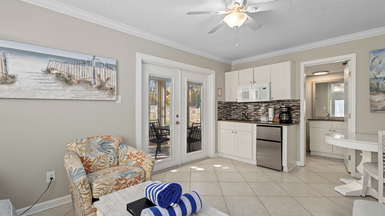 Photo of Livingroom in Whitney Beach