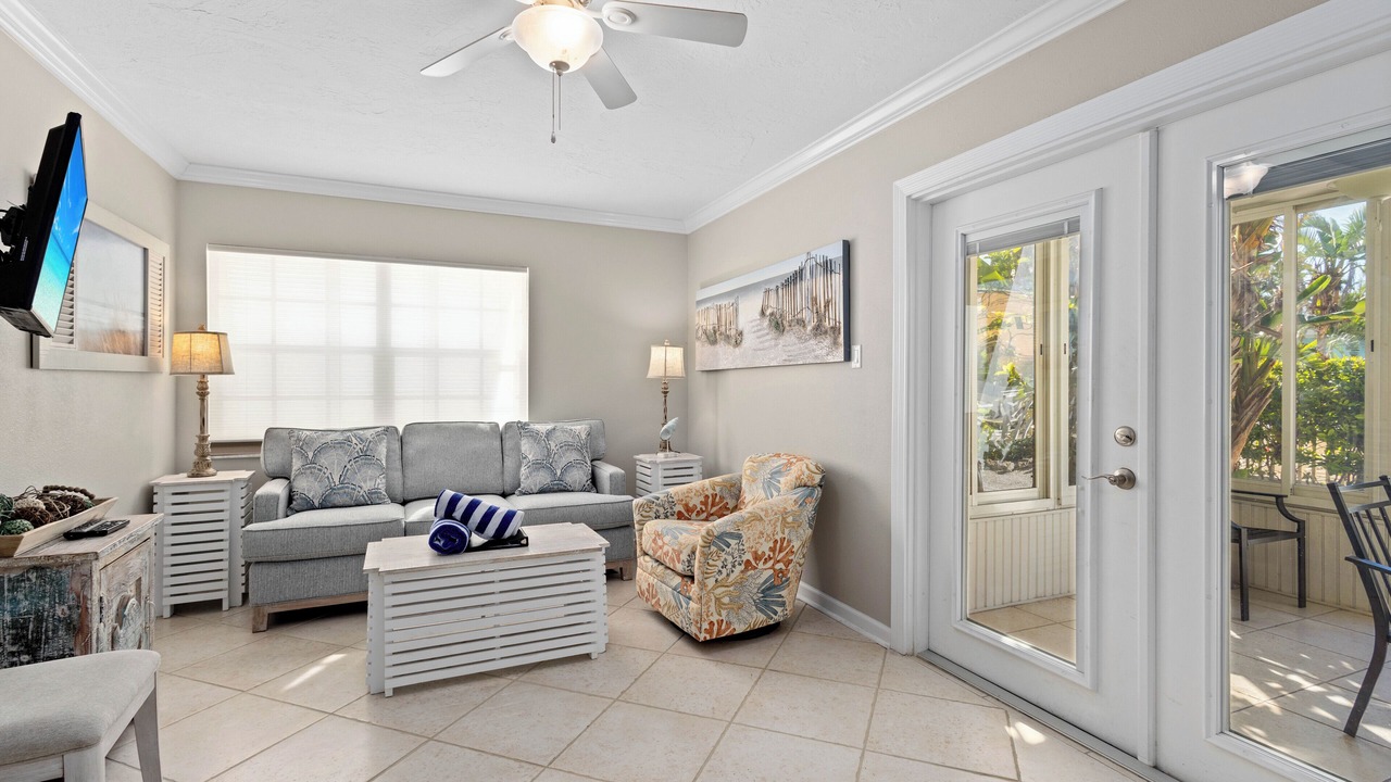 Photo of Livingroom in Whitney Beach