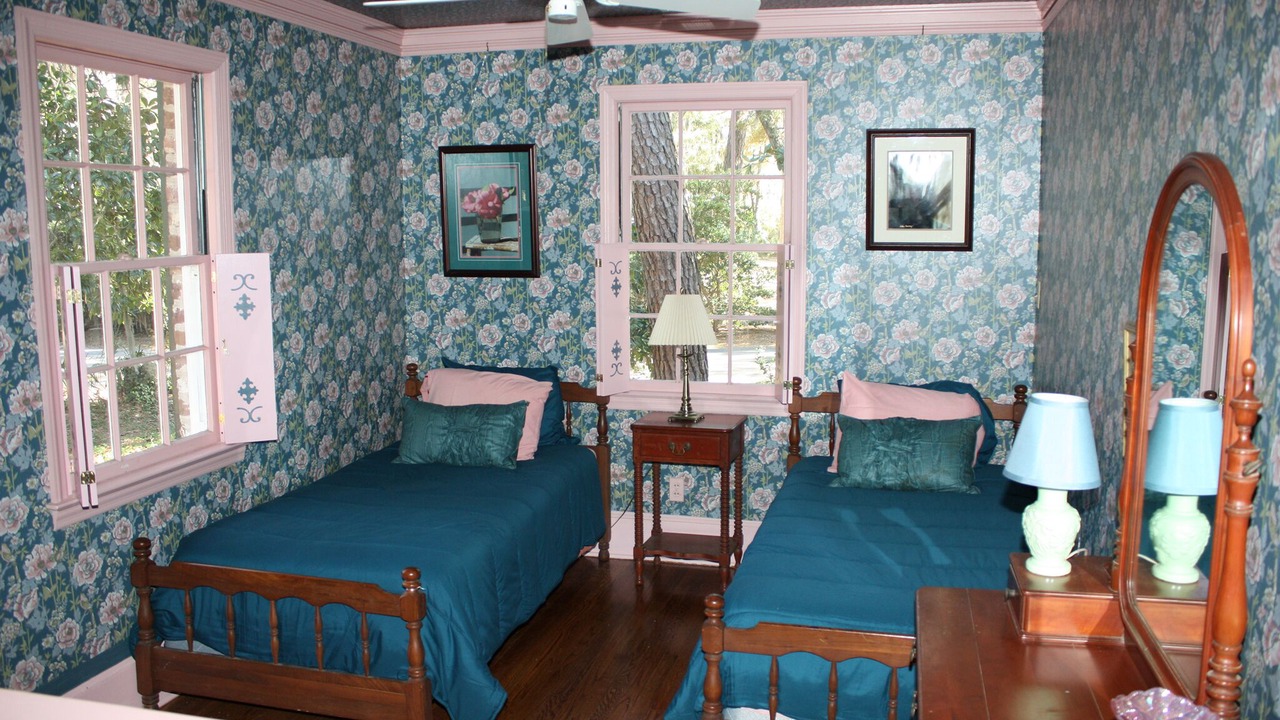 Photo of Bedroom in Pigeon Point