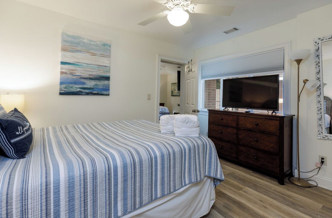 Photo of Bedroom in North Forest Beach