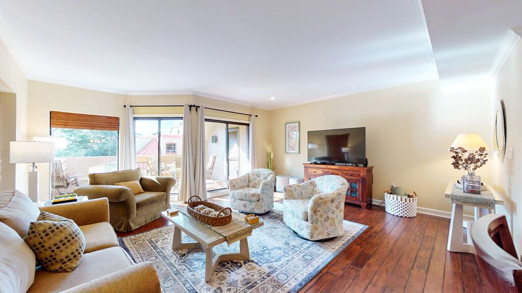Photo of Livingroom in Shelter Cove
