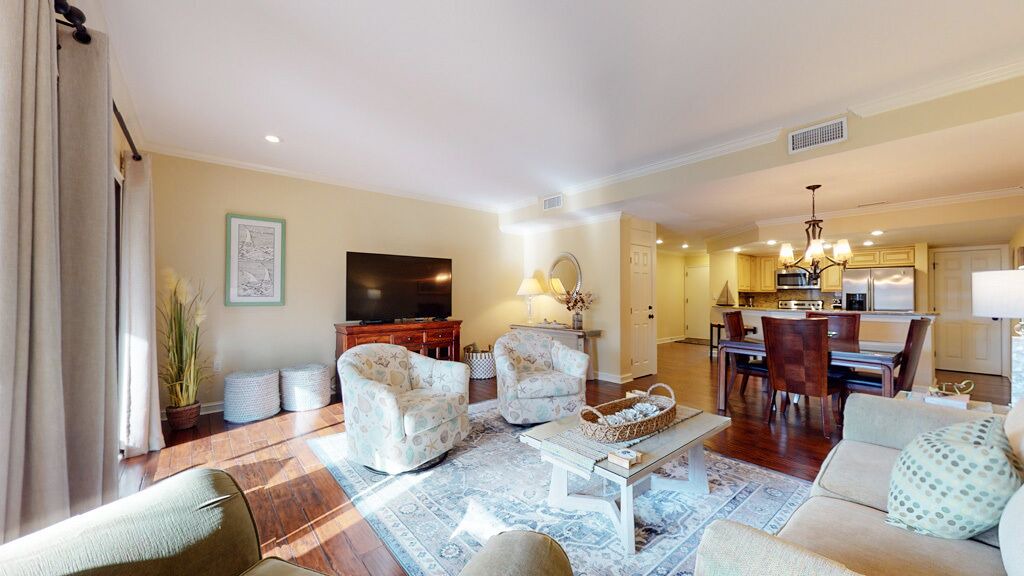 Photo of Livingroom in Shelter Cove