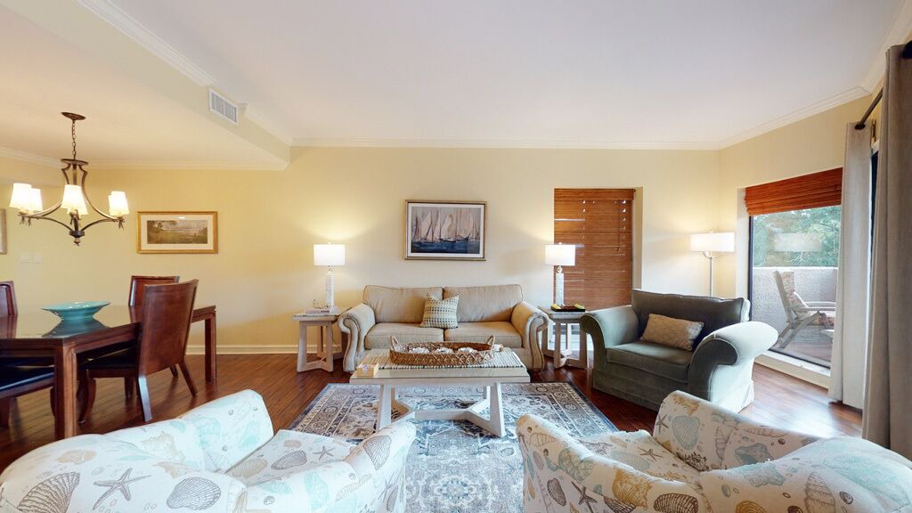 Photo of Livingroom in Shelter Cove
