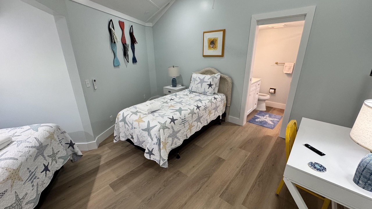 Photo of Bedroom in Night Heron