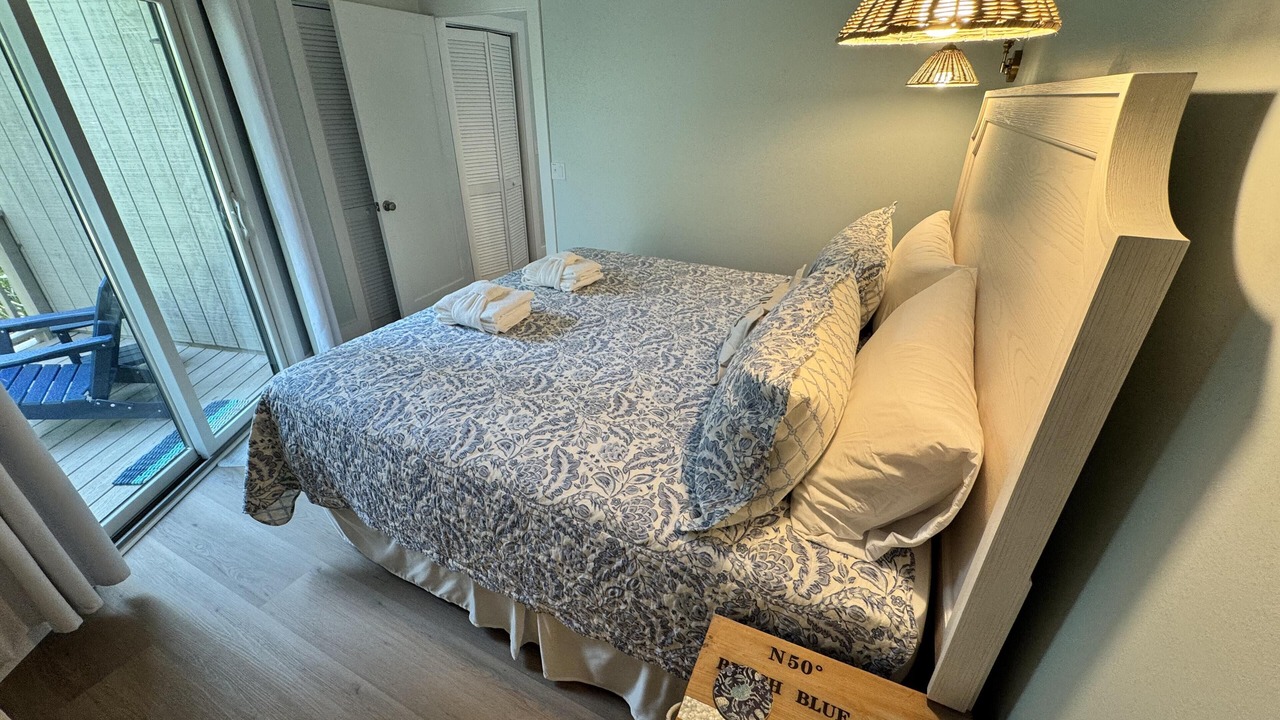 Photo of Bedroom in Night Heron