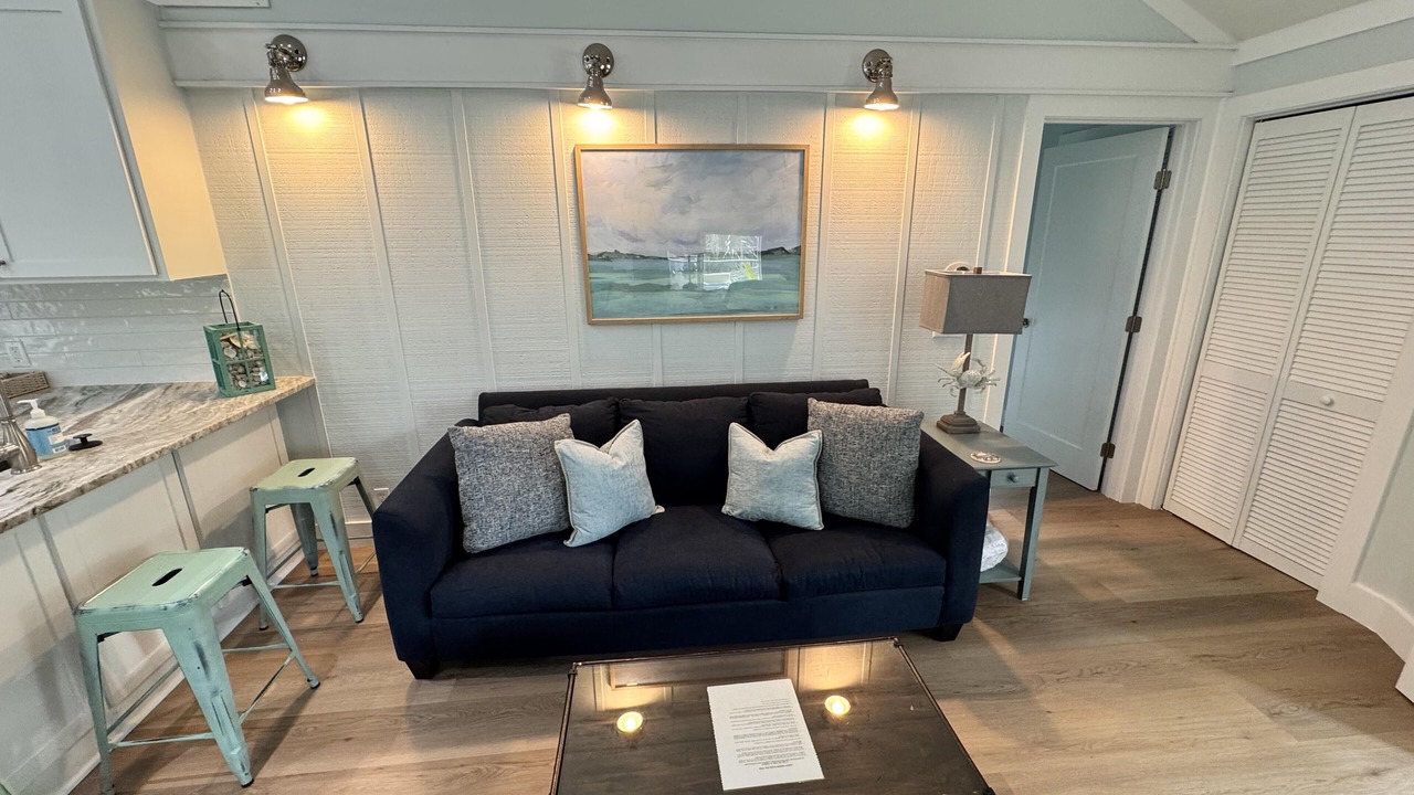 Photo of Livingroom in Night Heron