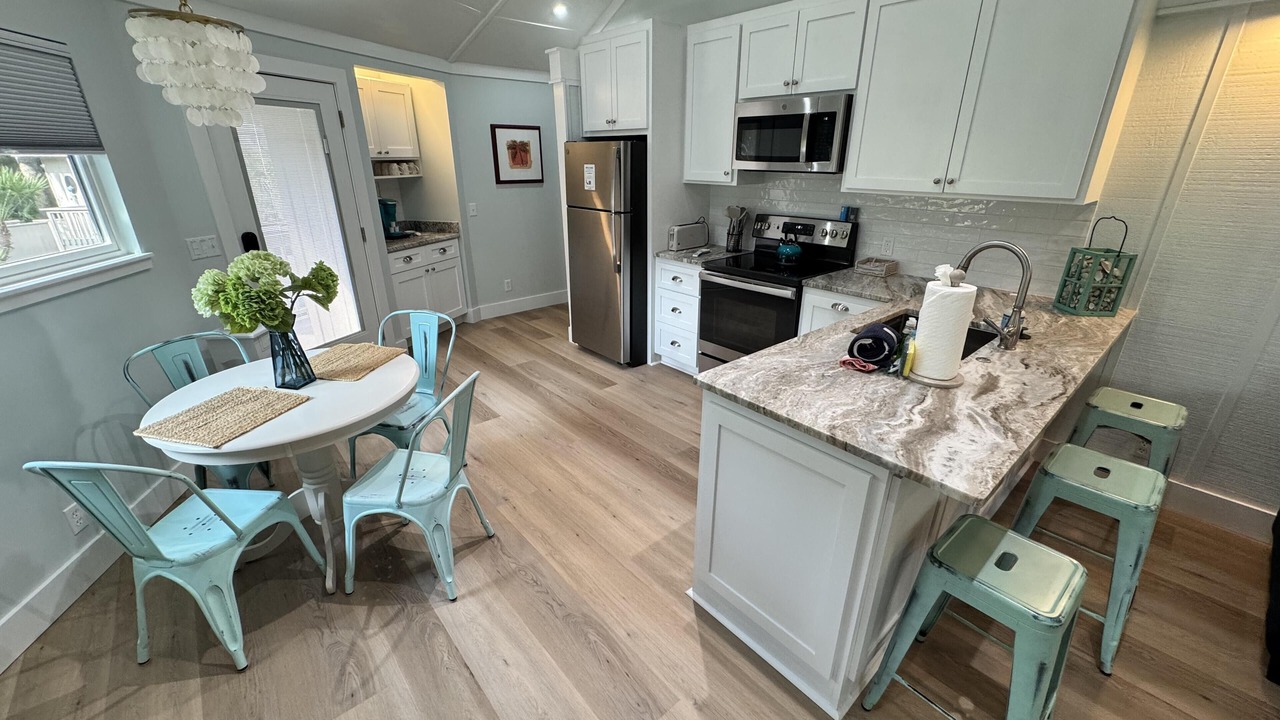 Photo of Kitchen in Night Heron
