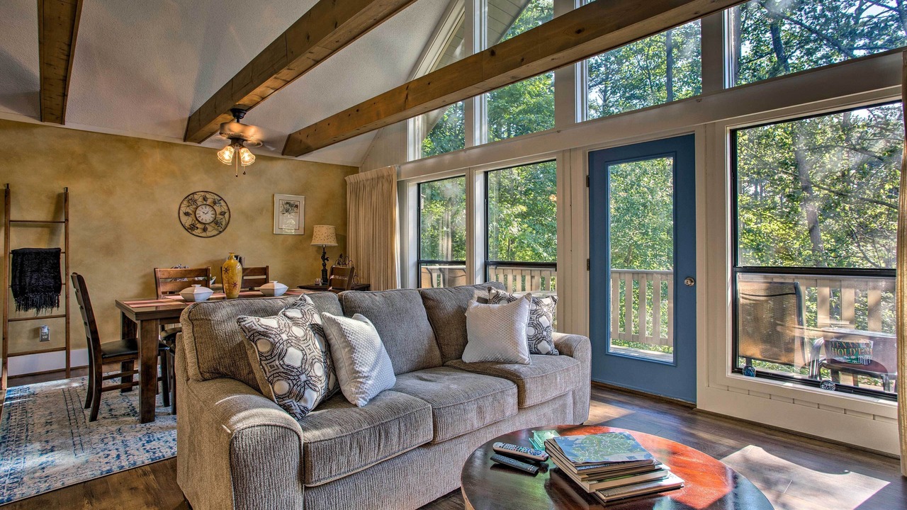Photo of Livingroom in Salem