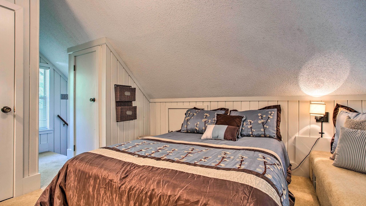 Photo of Bedroom in Salem