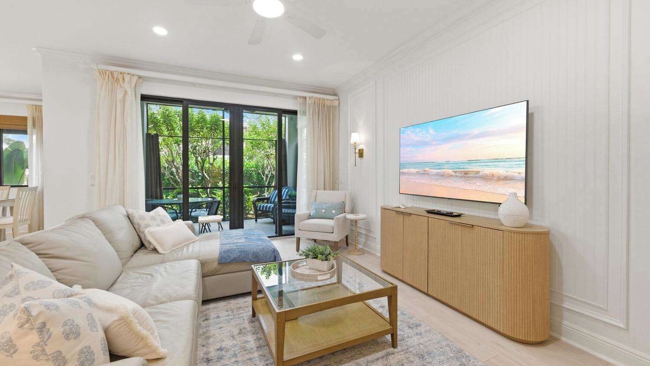 Photo of Livingroom in Royal Harbor