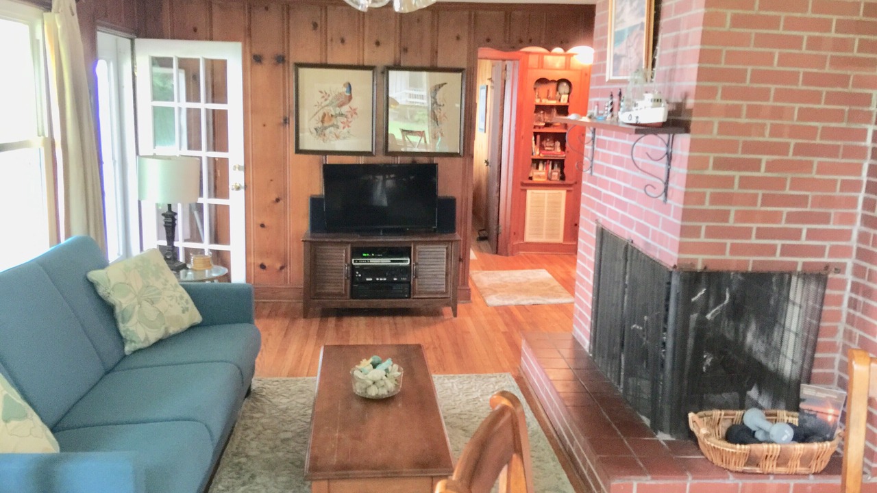 Photo of Livingroom in Newport
