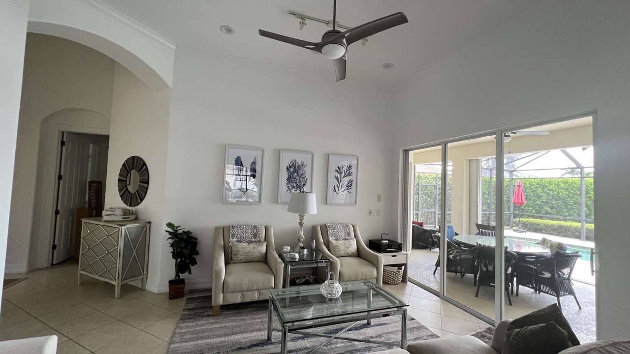 Photo of Livingroom in Masters Reserve