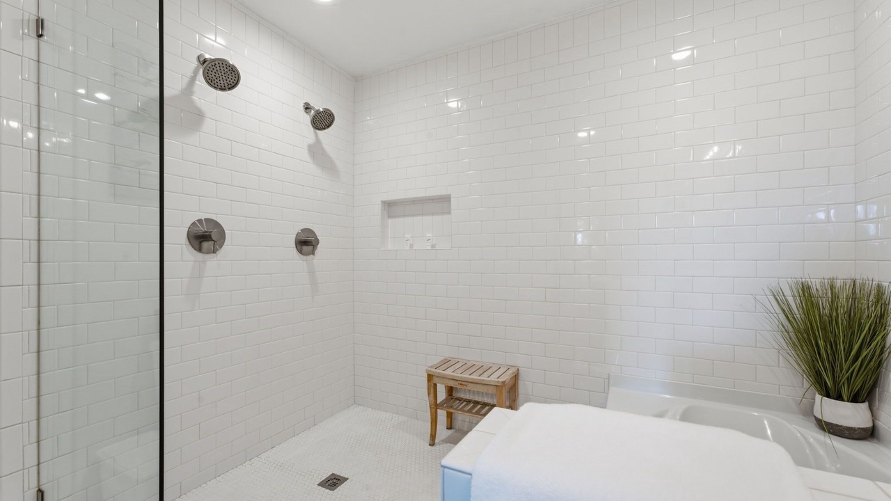 Photo of Bathroom in Mirror Lake