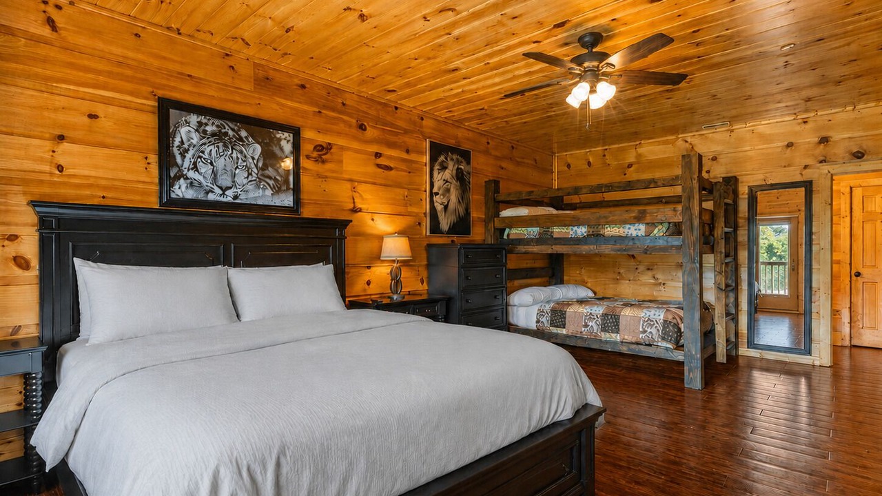 Photo of Bedroom in Pittman Center