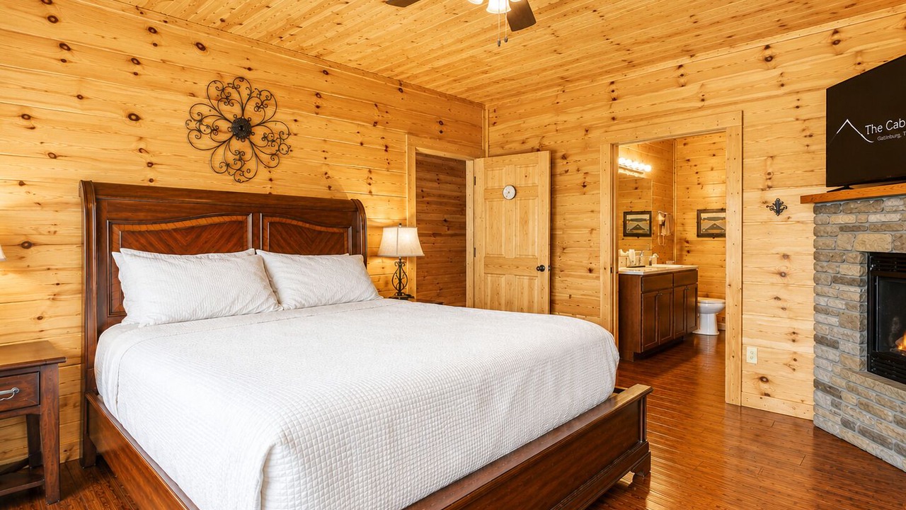 Photo of Bedroom in Pittman Center