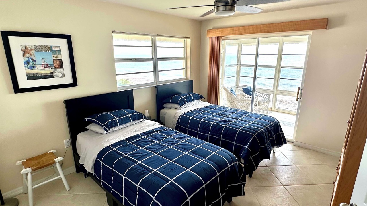 Photo of Bedroom in Indian River Shores