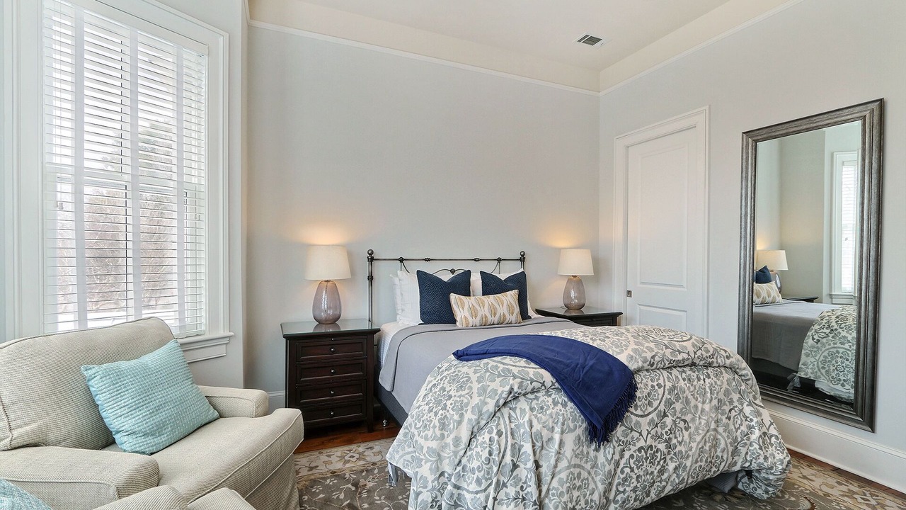 Photo of Bedroom in Savannah Victorian District