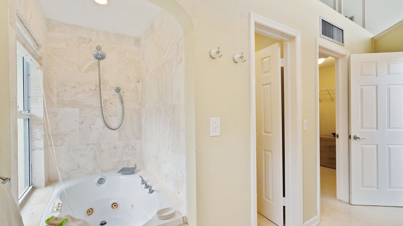 Photo of Bathroom in Indian River Shores