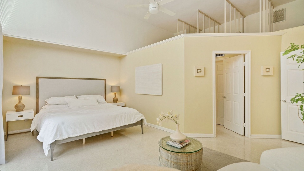 Photo of Bedroom in Indian River Shores
