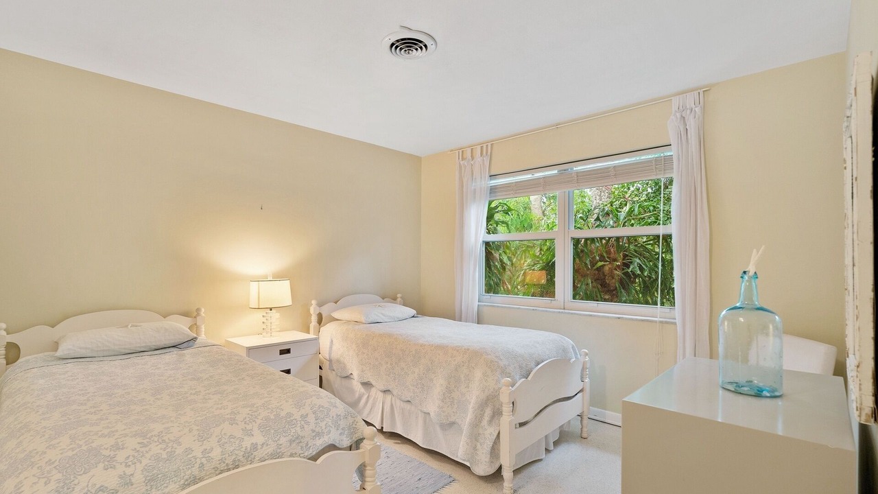Photo of Bedroom in Indian River Shores