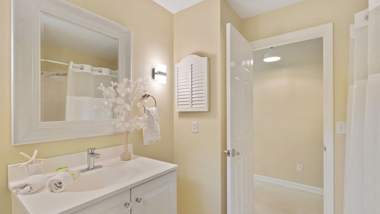 Photo of Bathroom in Indian River Shores